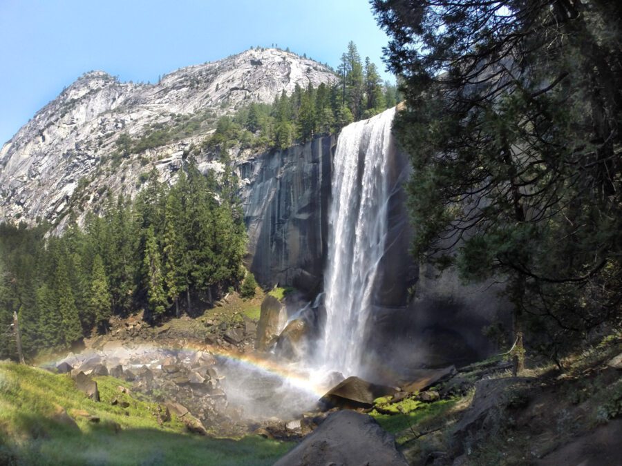 Explore the Iconic Scenes of Yosemite National Park with Château du ...